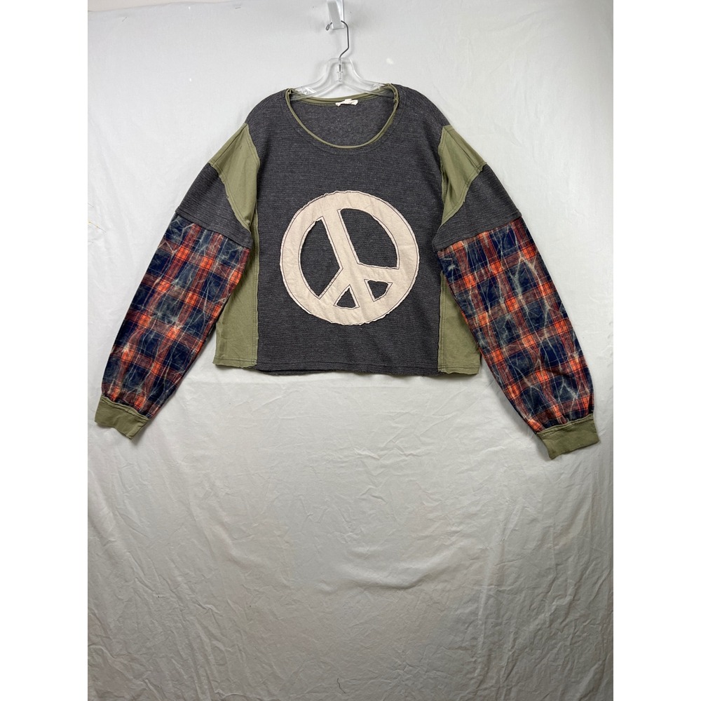 Oli & Hali Mixed Media Top Women Medium Gray Green Plaid Peace Sign Boho Grunge - Picture 2 of 9